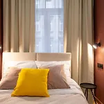 Comfy Modern In Old Town Parking Properunit Lägenhet *