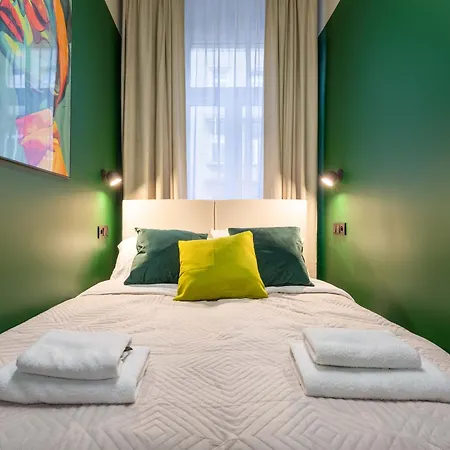 Apartamento Comfy Modern In Old Town Parking By Hoomvi